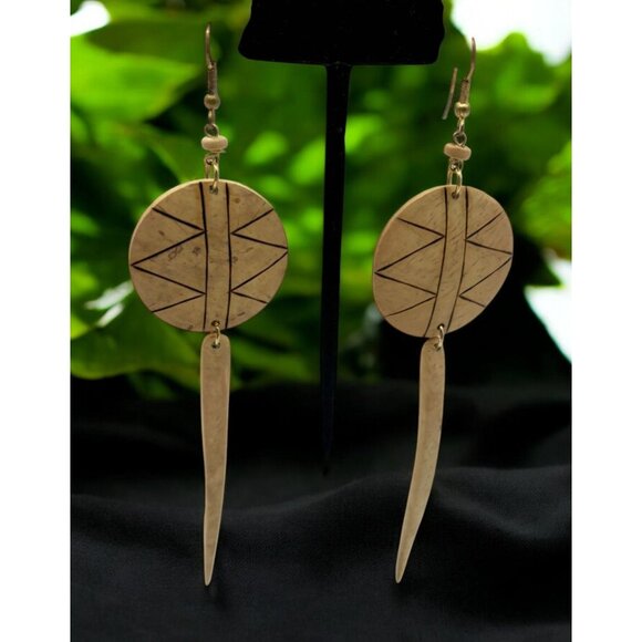 Unbranded Jewelry - Vintage Handcrafted Wood Dangle Earrings Tribal Inspired Lightweight Nature